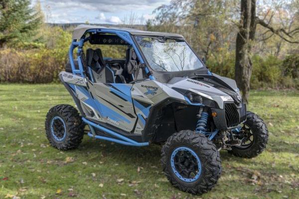 PARE-BRISE EN VERRE AVEC ENSEMBLE COMPLET D'ESSUIE GLACE ET DE LAVE GLACE CAN-AM Maverick X | 2012-2017 (Pare-brise avant) – Image 3