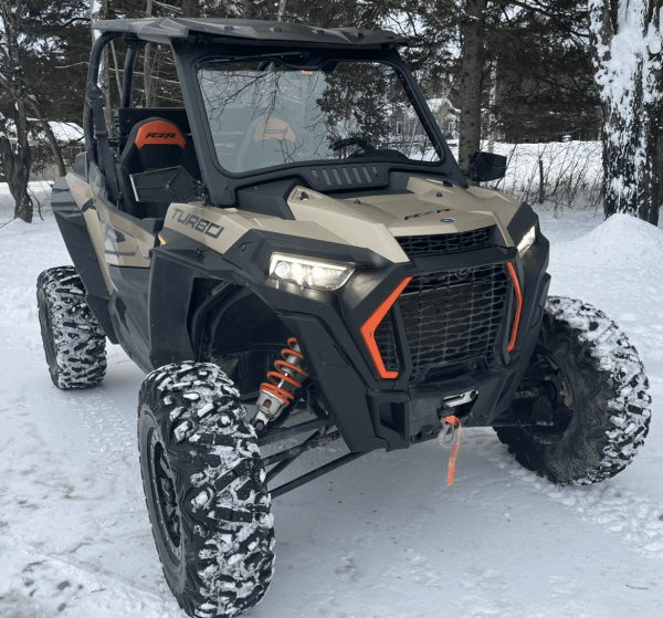 PARE-BRISE EN VERRE AVEC ENSEMBLE COMPLET D'ESSUIE GLACE ET DE LAVE GLACE POLARIS RZR XP 1000 / XPTURBO | 2019-2023 (Pare-brise avant) – Image 3