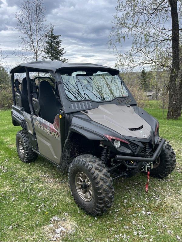 PARE-BRISE EN VERRE AVEC ENSEMBLE COMPLET D'ESSUIE GLACE ET DE LAVE GLACE YAMAHA WOLVERINE X2 - X4 | 2021-2025 (Pare-brise avant) – Image 4